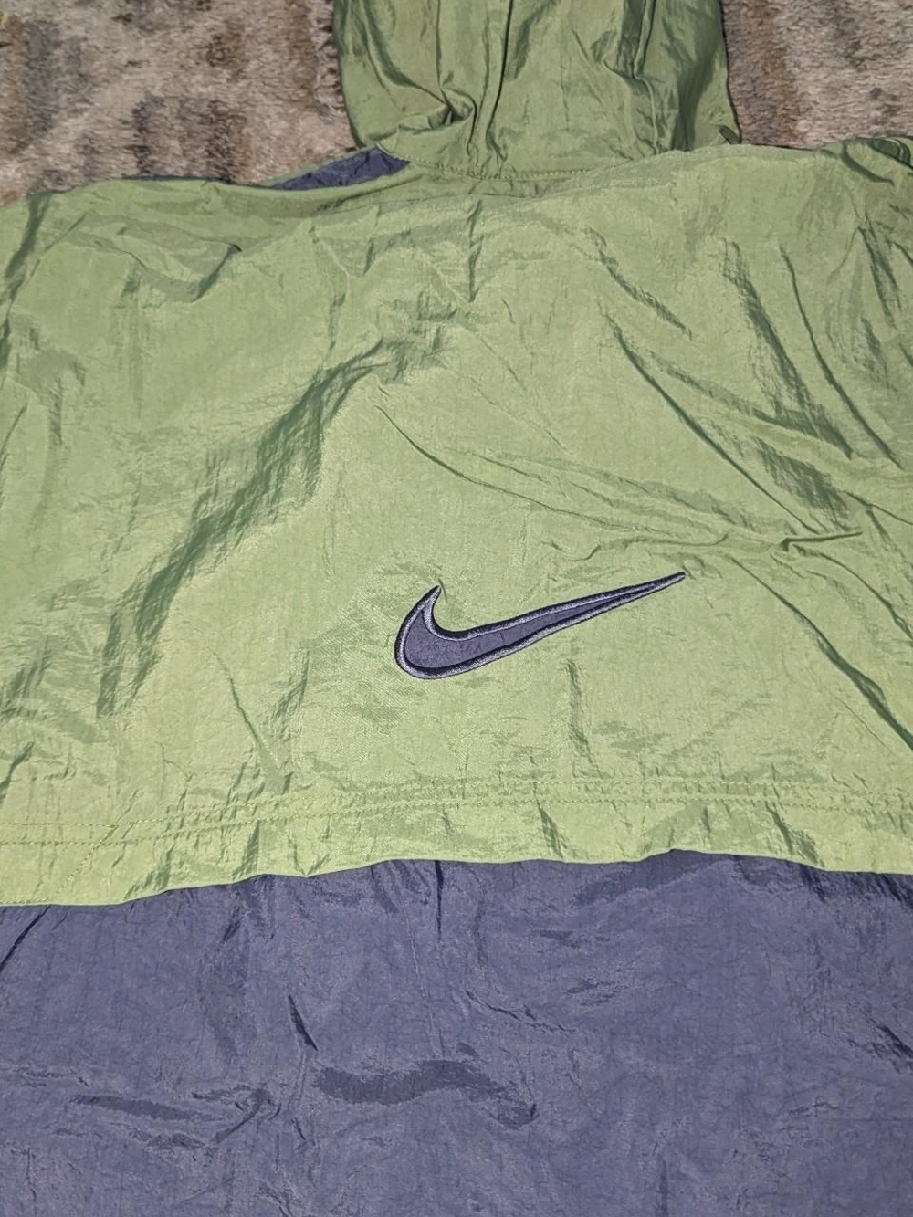 Nike Colorblock Anorak Jacket in Olive Green & Navy - Picture 2 of 4